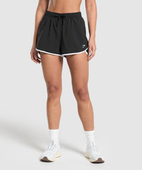 Training Contrast Loose Shorts 2.5"