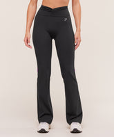 Twist Front Straight Leg Legging